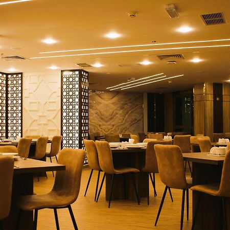 Plaza Athenee Hotel Kuwait City Eksteriør bilde