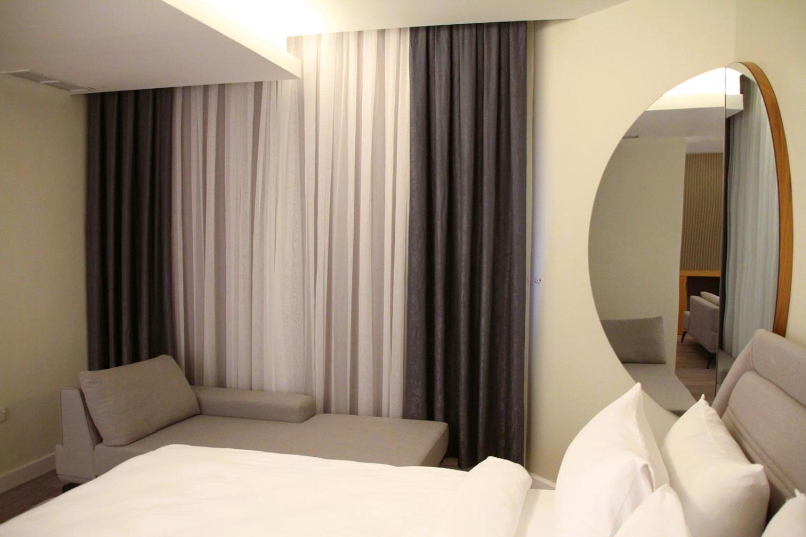 Plaza Athenee Hotel Kuwait City Eksteriør bilde