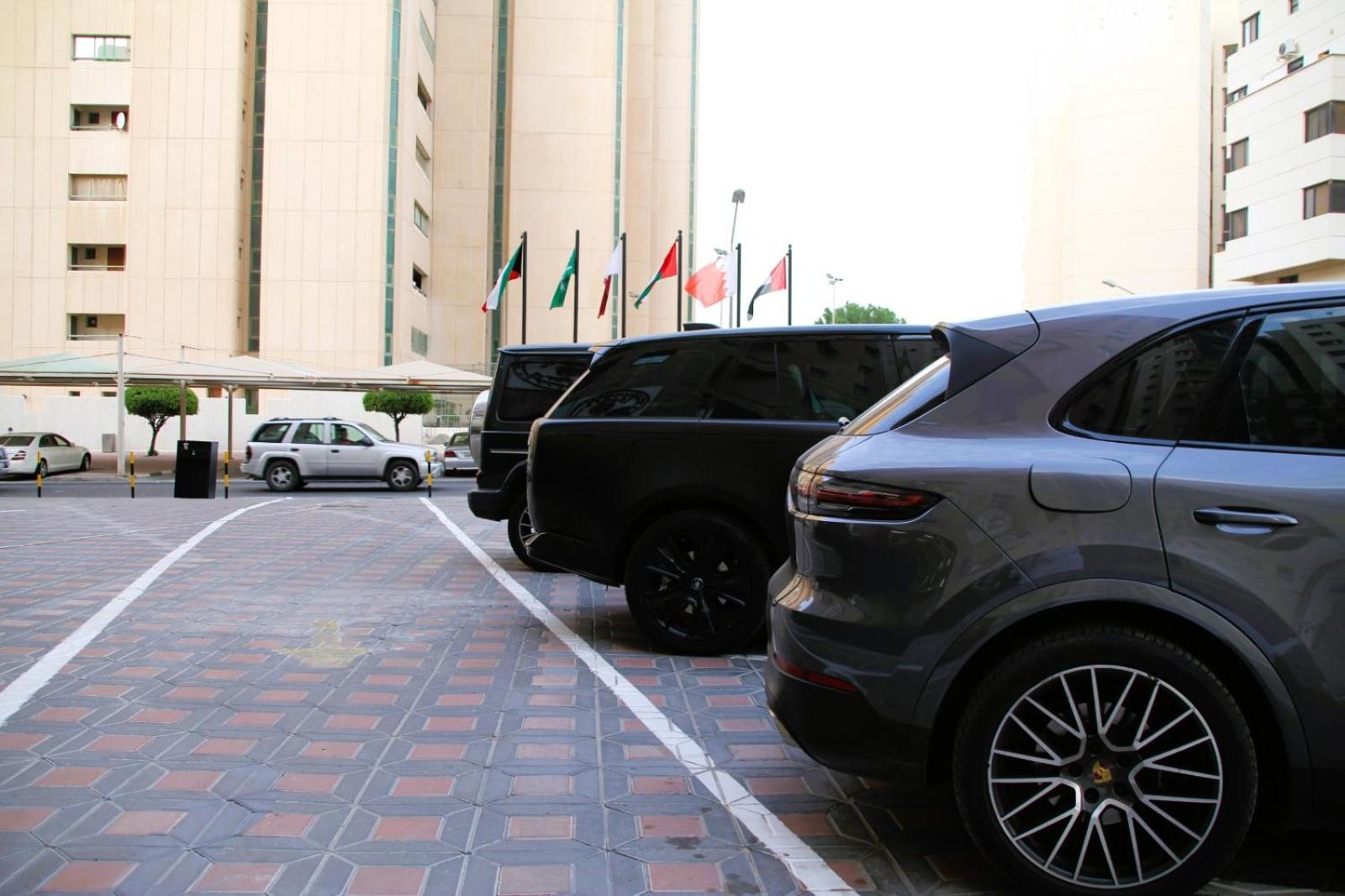 Plaza Athenee Hotel Kuwait City Eksteriør bilde