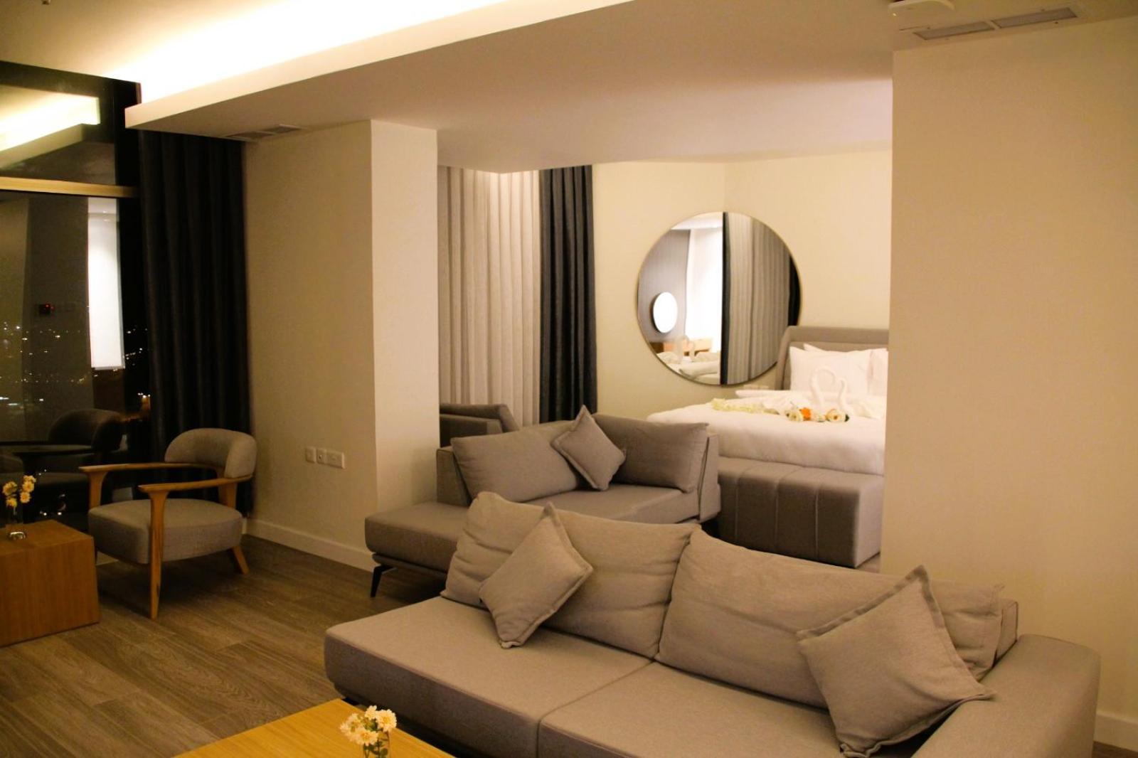 Plaza Athenee Hotel Kuwait City Eksteriør bilde