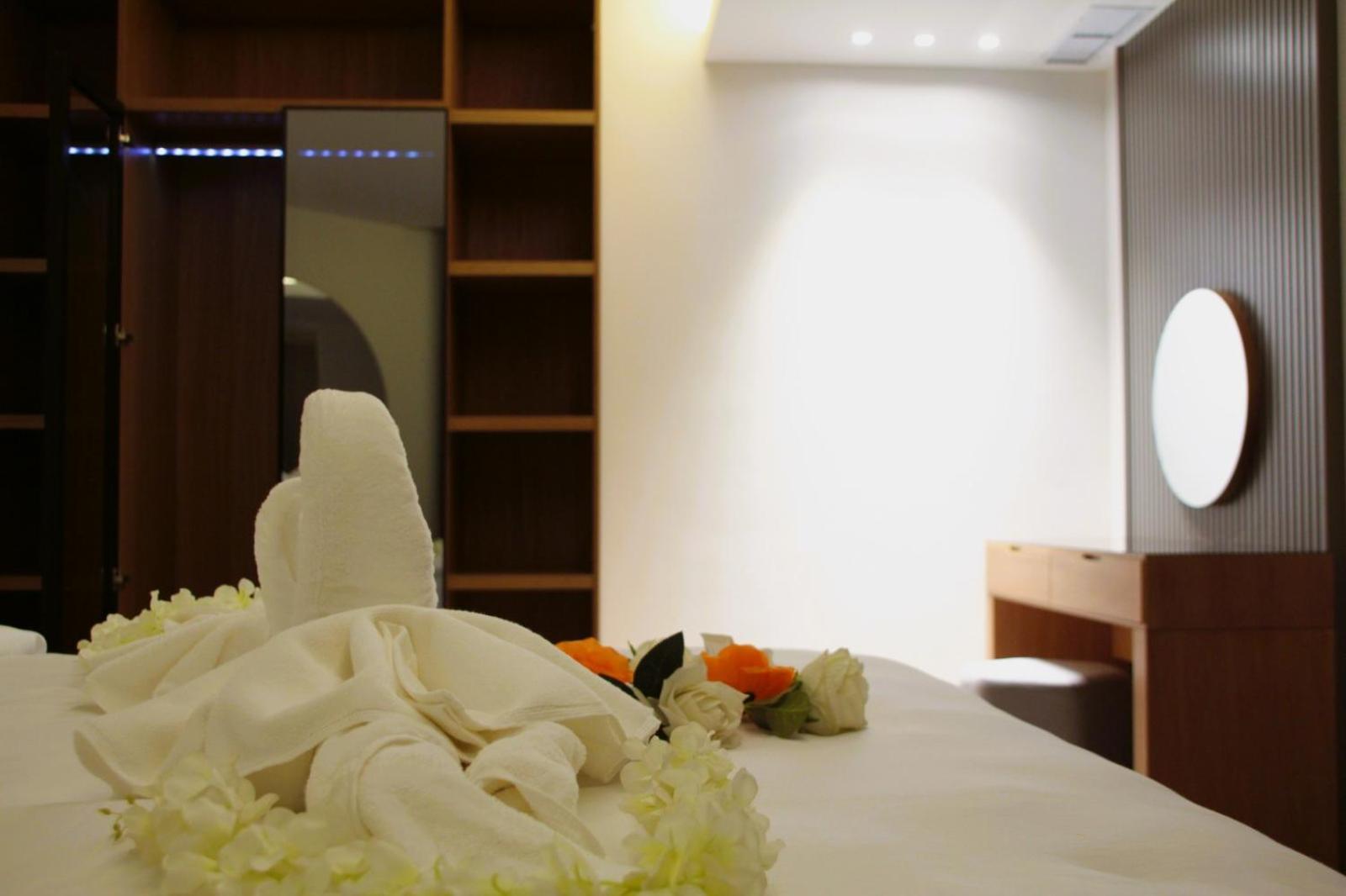 Plaza Athenee Hotel Kuwait City Eksteriør bilde