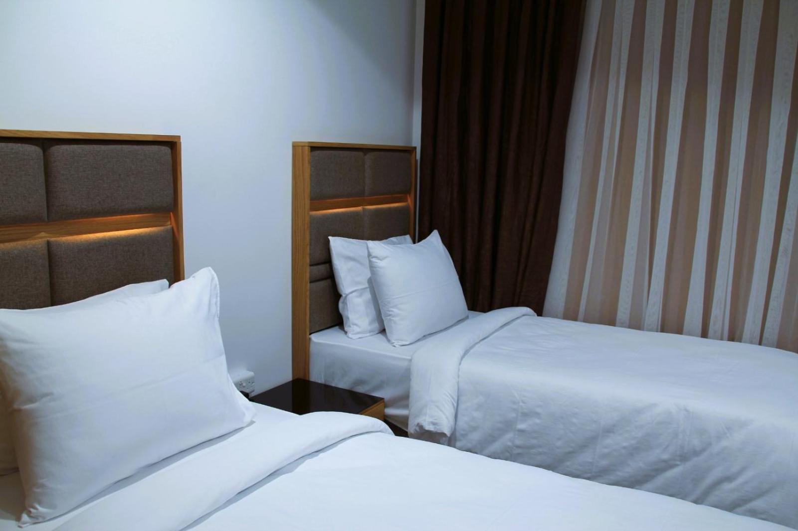 Plaza Athenee Hotel Kuwait City Eksteriør bilde