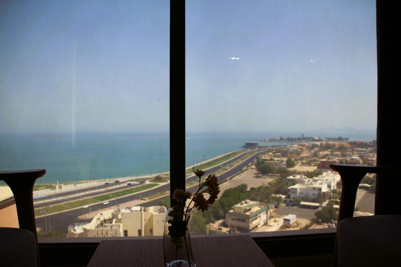 Plaza Athenee Hotel Kuwait City Eksteriør bilde